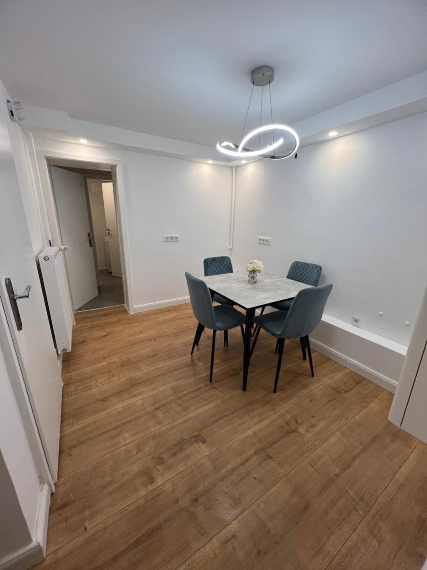 Gemuetliches Ferienhaeuschen Apartment Neumünster Exterior foto